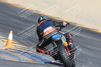 media/Dec-05-2024-Racers Edge (Thu) [[e102e0690b]]/3-B Group/Session 1 Turn 8 Backside/